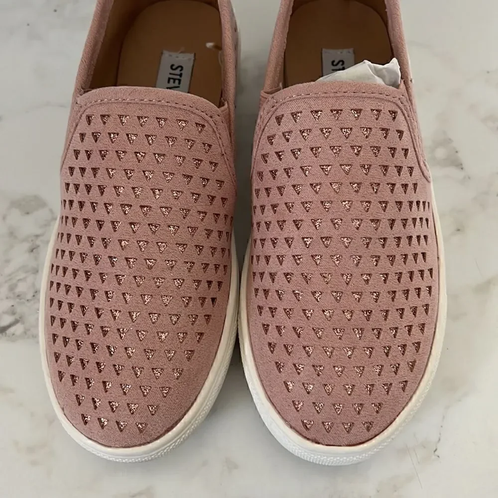 Steve Madden pink shoes NWOT